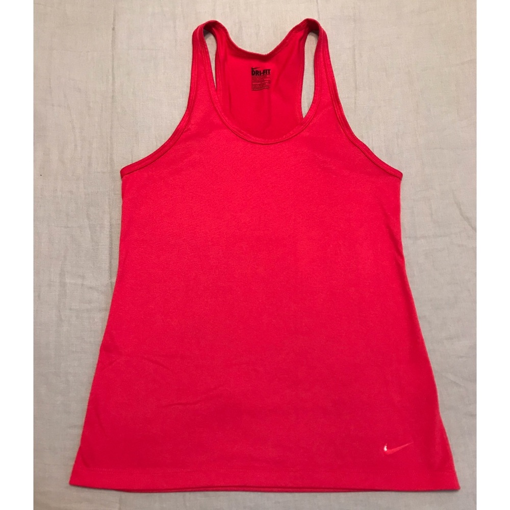 Nike did-fit tank